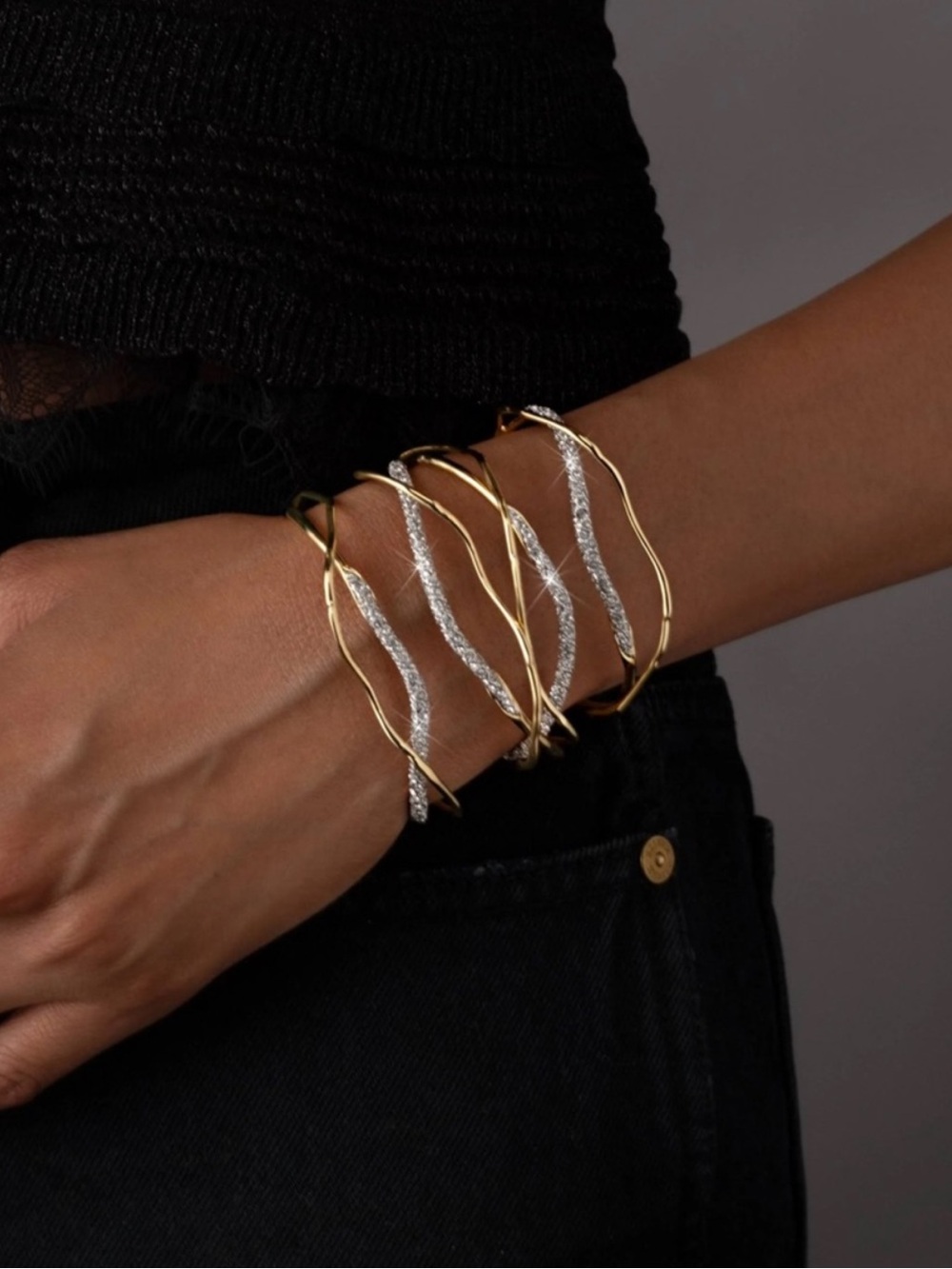 Alexis Bittar Solanales Gold Crystal Intertwined
Cuff Bracelet - Picture 6 of 9